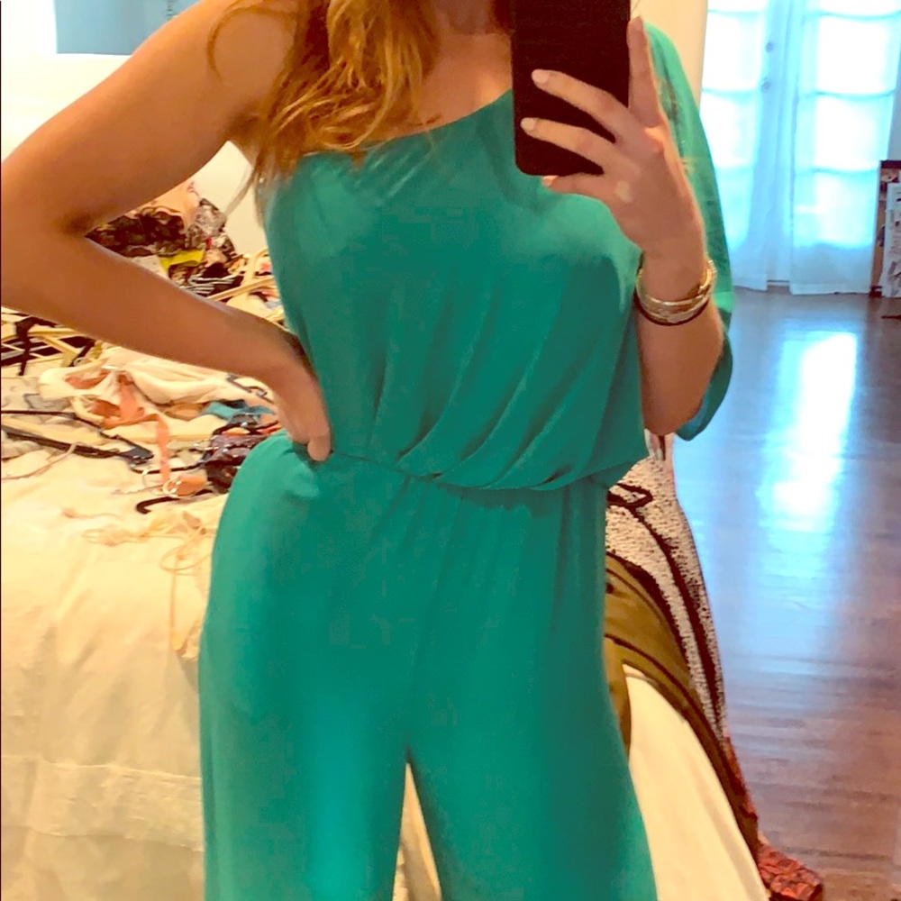 BCBG Jumper 🦋🌸🌴